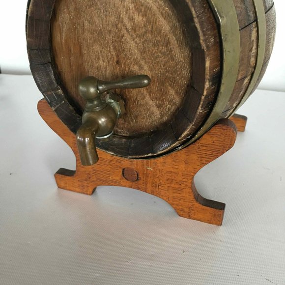 Vintage Oak Whiskey Barrel Cask - Picture 2 of 6